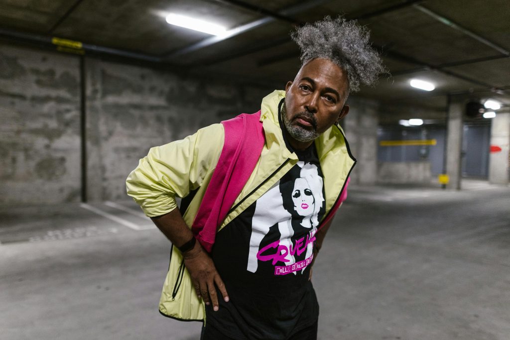 double discours crée de la confusion.